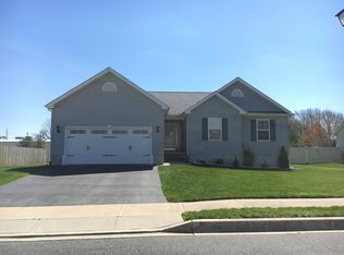 56 Eiger Ct, Dover, DE 19904