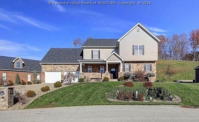 1st image of 214 Wynterhall Ln