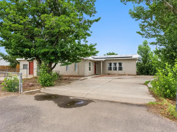 6205 Darlene Pl SW, Albuquerque, NM 87105