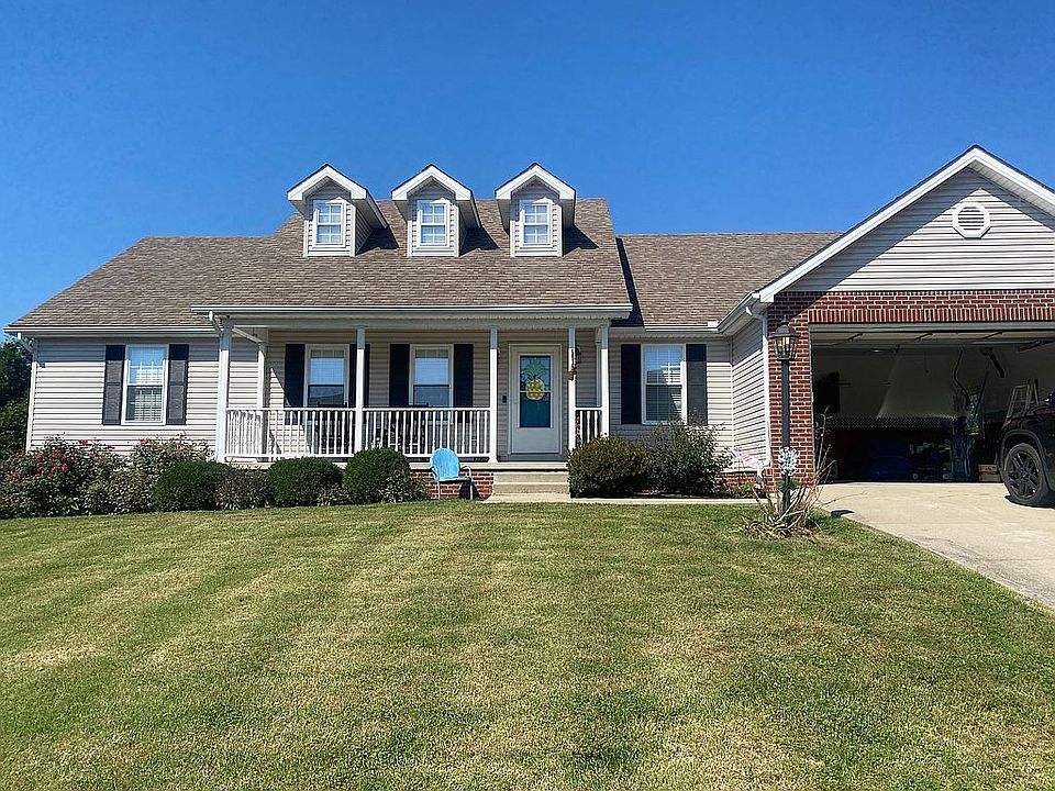 1st image of 839 Meadowcrest Cir