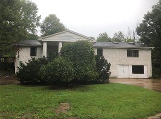 20 Roberts Dr, Hillsboro, MO 63050