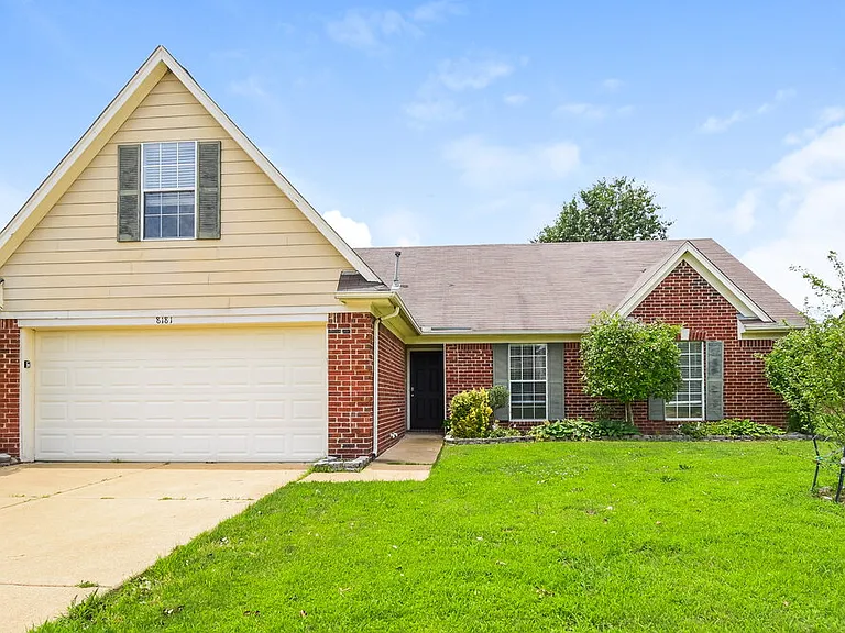 8181 Martin Dr — Photo 5