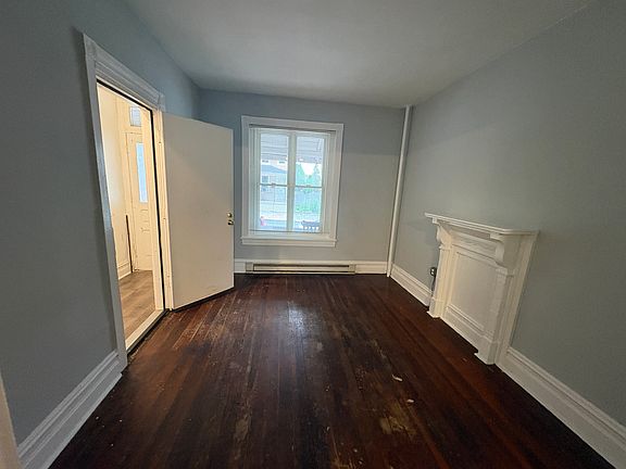 2nd image of 863 Queen St #1