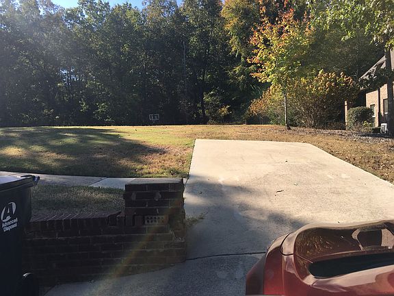 5th image of 8168 Carrington Dr