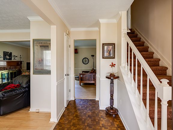 3rd image of 700 Crab Orchard Ct