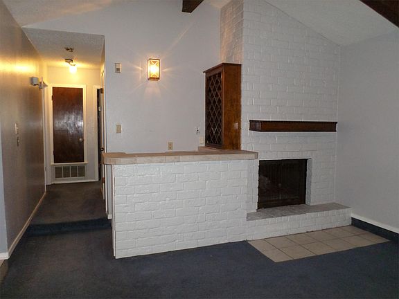 3rd image of 7037 Arapahoe St