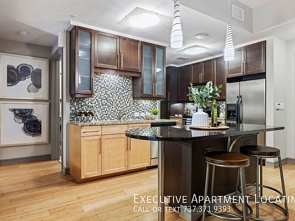 5th image of 1100 W Cesar Chavez St #1