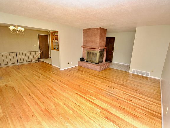 5th image of 3314 W Rosewood Ave