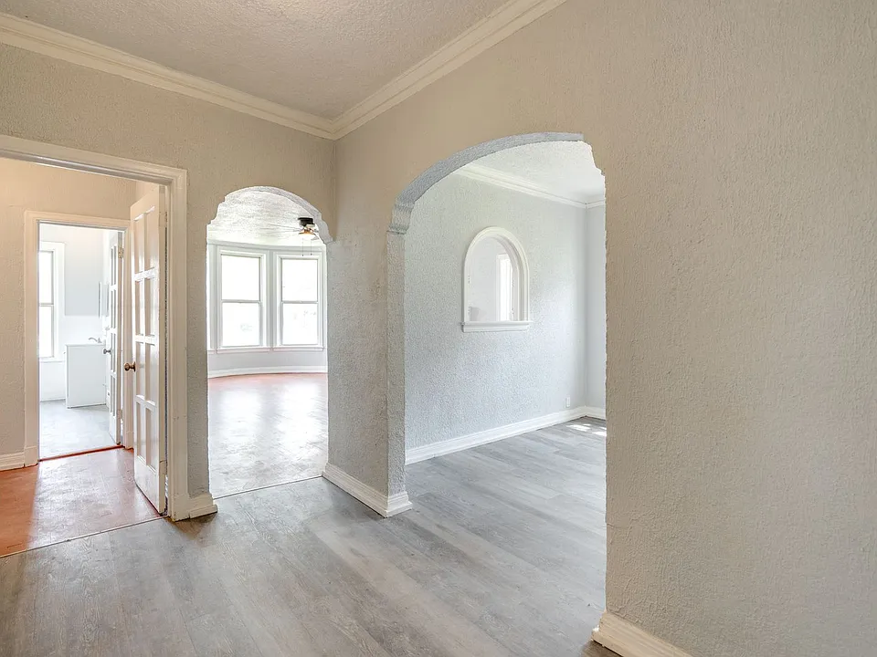 2840 S Moreland Blvd #14