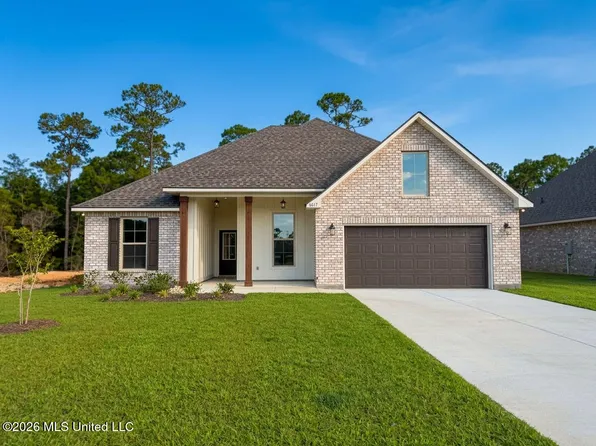 6017 Cardona Dr, Ocean Springs, MS 39564
