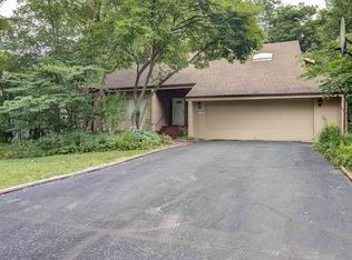3351 Ramblewood Ln, Rockford, IL 61114