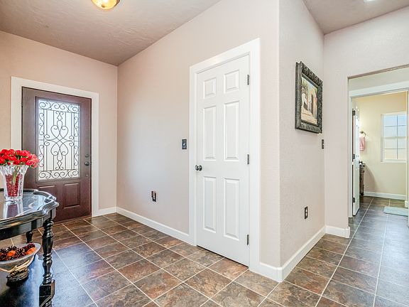 4th image of 300 Ridgecrest Dr #84