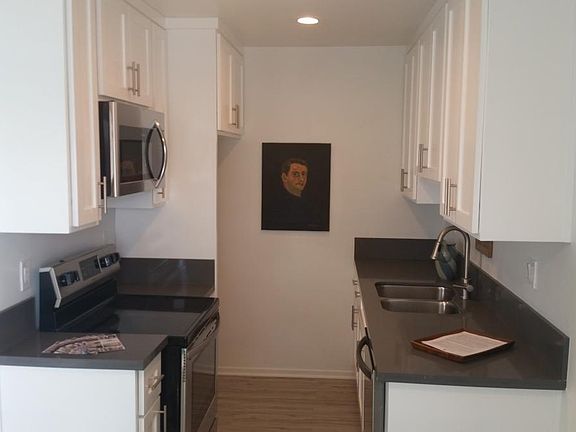 5th image of 360 Lime Ave APT 105