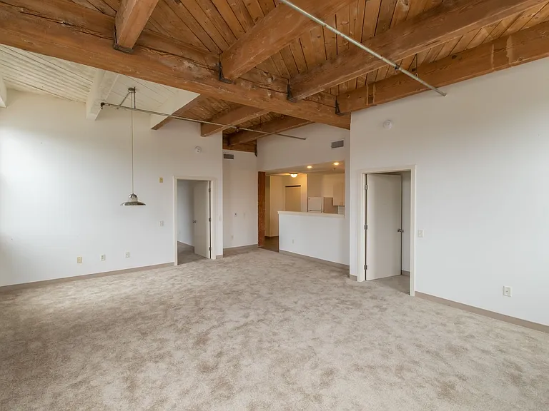 Shoe Factory Apartments — Photo 6