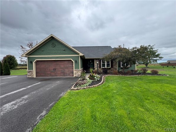 399 Center Rd