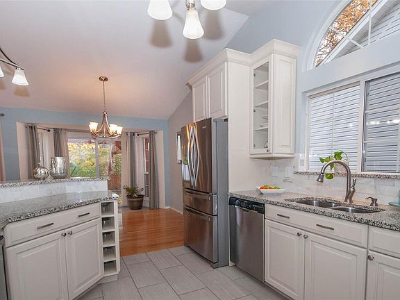 4th image of 12938 Polo Parc Dr