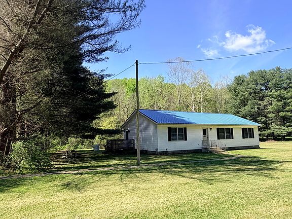 4th image of 1574 Lick Run Rd