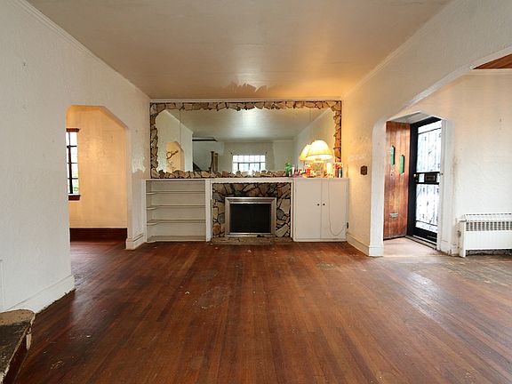 4th image of 8051 235th St