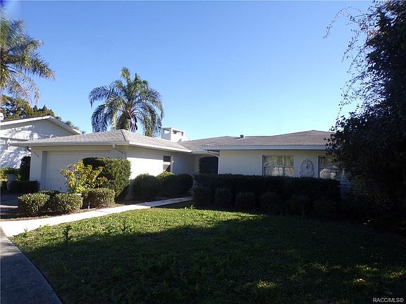 3rd image of 1115 N Stoney Point