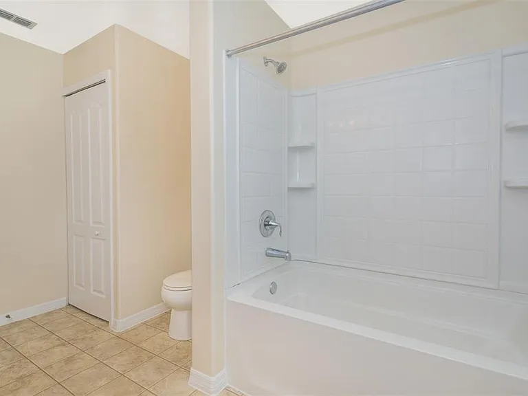 3090 Rodrick Cir — Photo 18