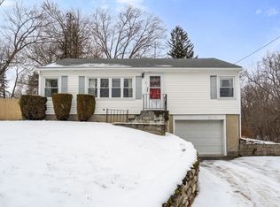 34 Royal Rd, Worcester, MA 01603