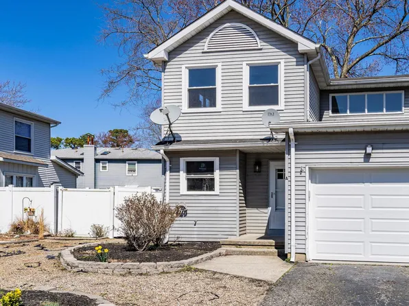 4 Emerald Dr #A, Barnegat, NJ 08005