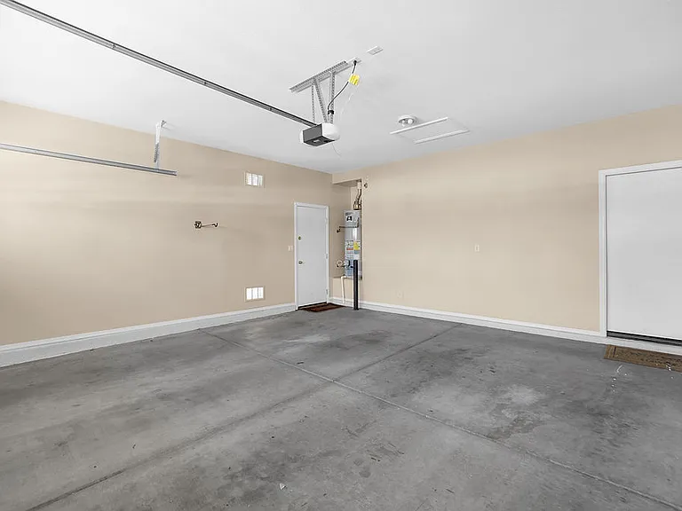 18631 E Swan Dr — Photo 25