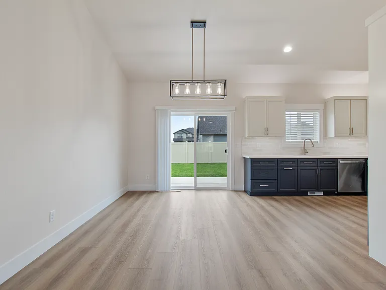 962 Quartz Rd — Photo 12