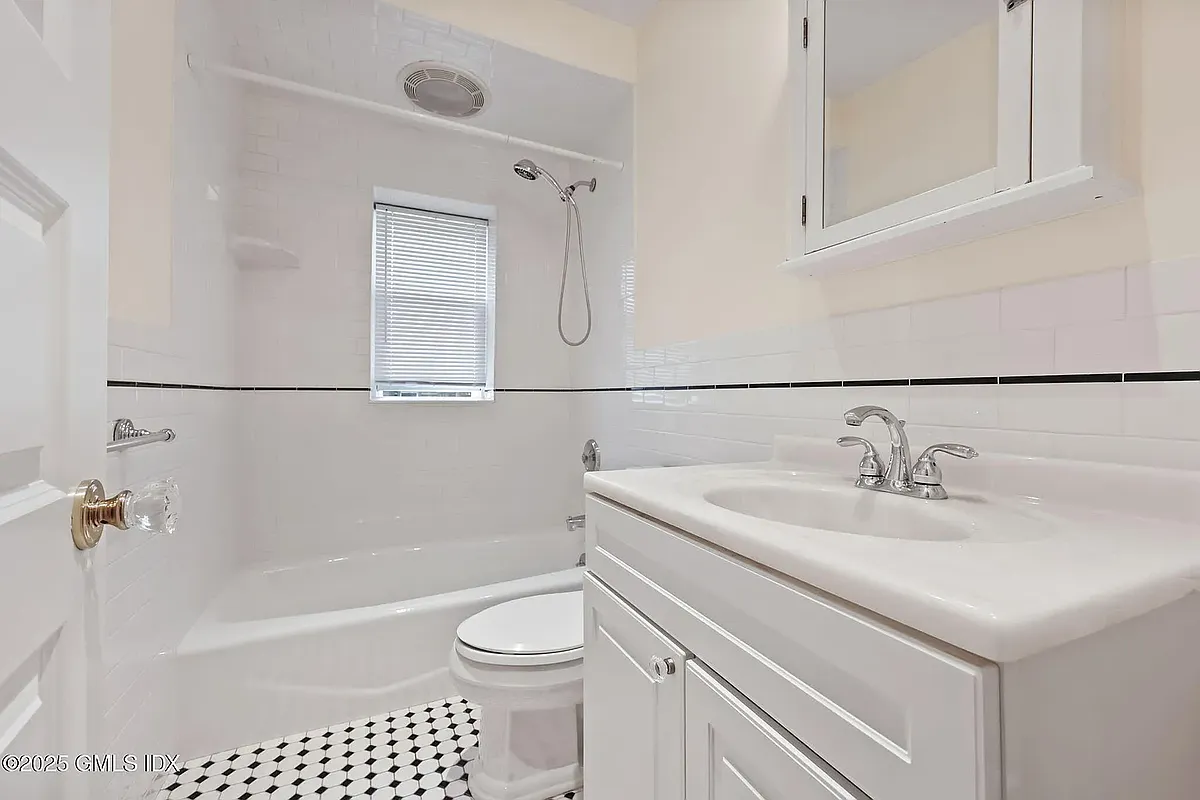 Newly renovated bathroom - 20 Church St W #2