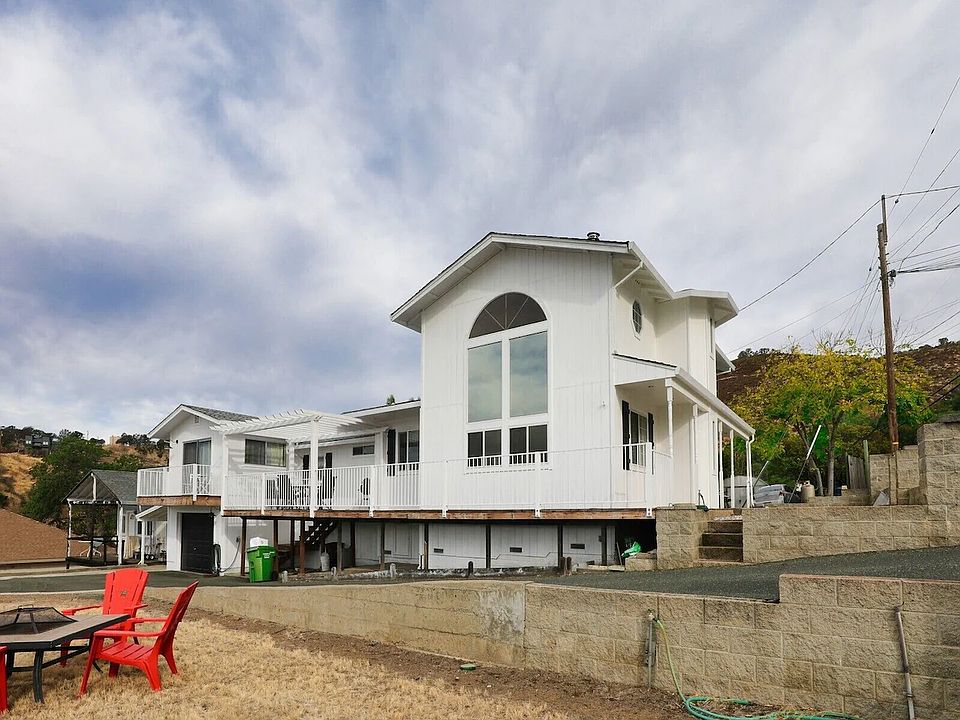 1st image of 3755 Monterey Dr