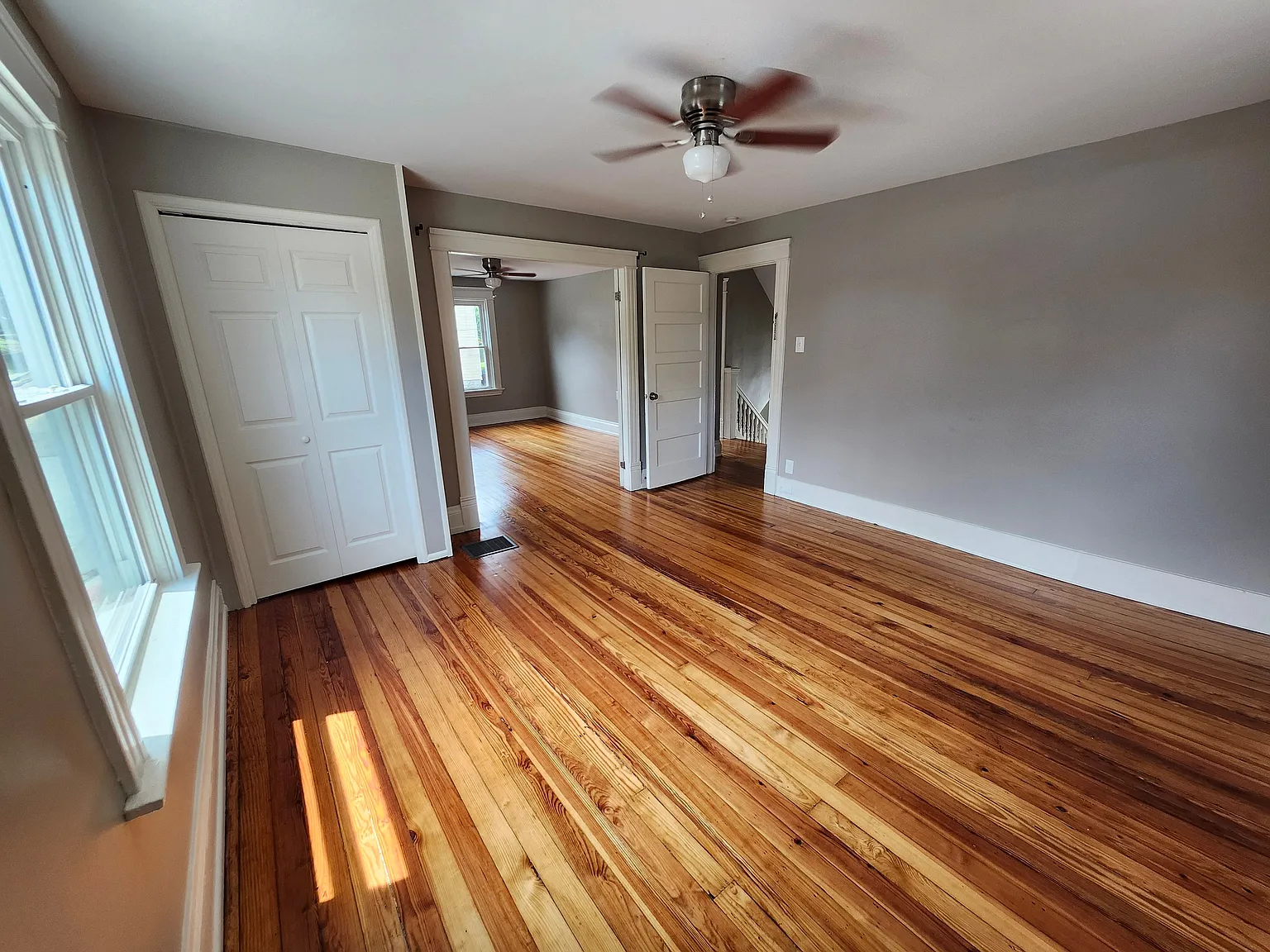3 bed, 1.0 bath, 1066 sqft, $1,800 — Photo 4