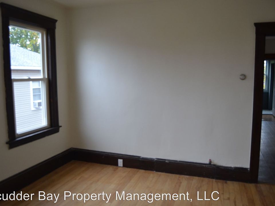 2nd image of 17 Plantation St #3