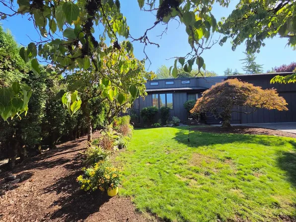 1025 NW 29th Ave, Camas, WA 98607