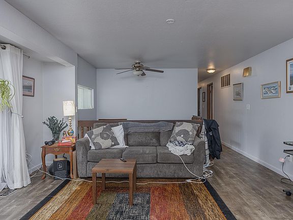 4th image of 507 Lignite Ave