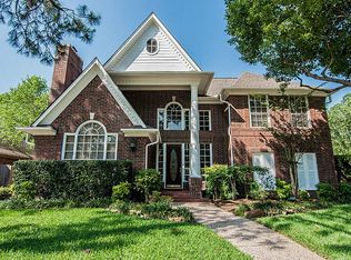 15711 Springcourt Dr, Houston, TX 77062