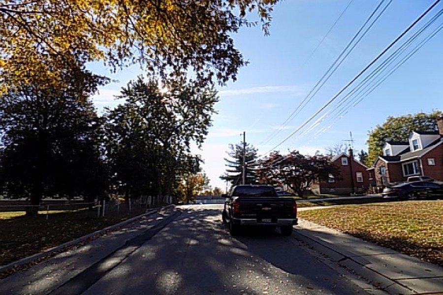 2nd image of 4801 Pleasant View Ave