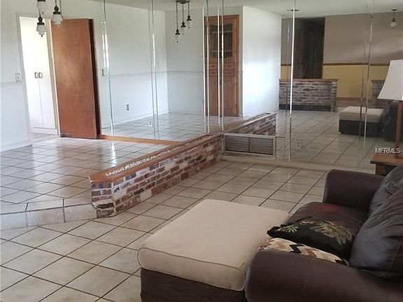 2nd image of 2801 S M U Blvd