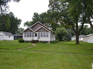 820 Ring St, Mapleton, IA 51034