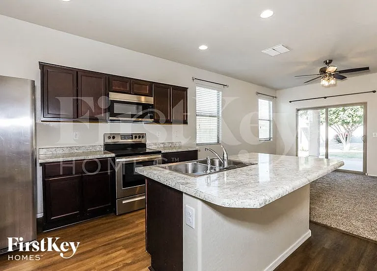 11316 E Cliffrose Ln — Photo 6