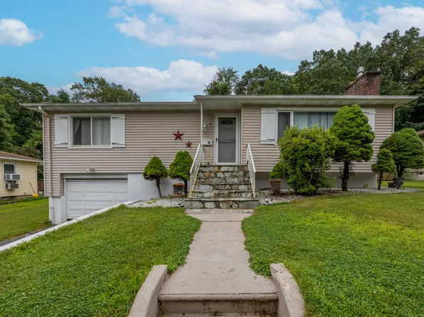 87 Kaynor Drive, Waterbury, CT 06708