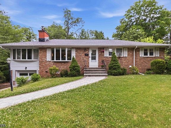 2nd image of 63 Valley Rd