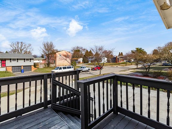 4th image of 1451 Merton Dr