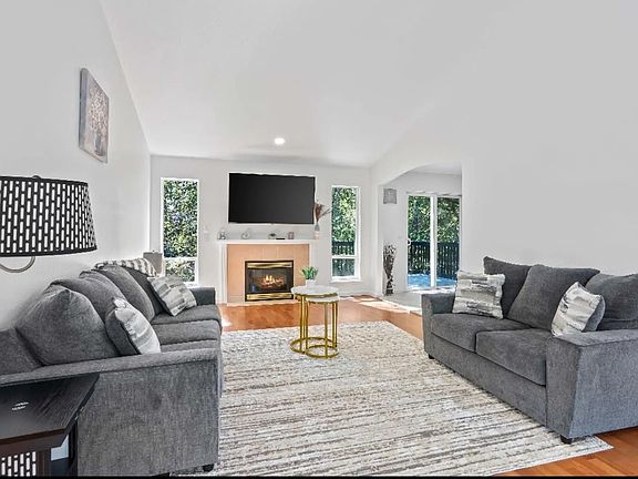3rd image of 26303 114th Ave SE