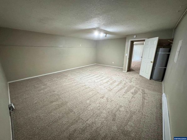 salem-oregon-2092266167 picture