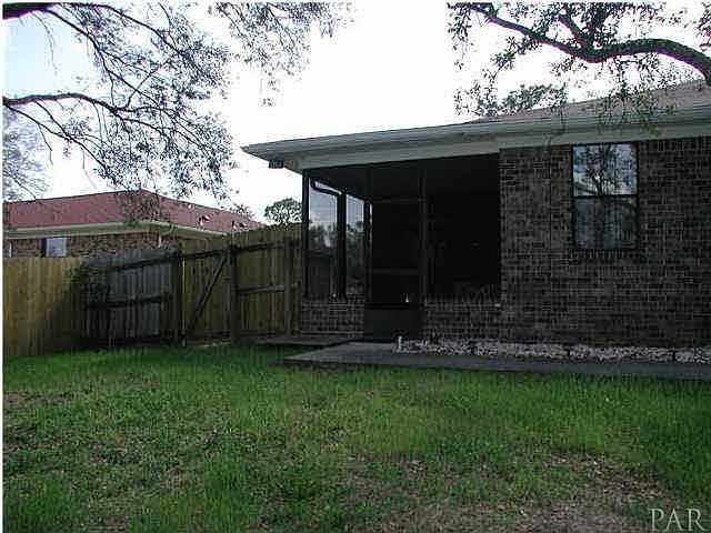 2nd image of 2150 Yardley Dr