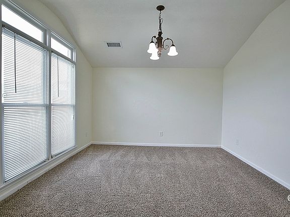 4th image of 6228 Bayberry Dr