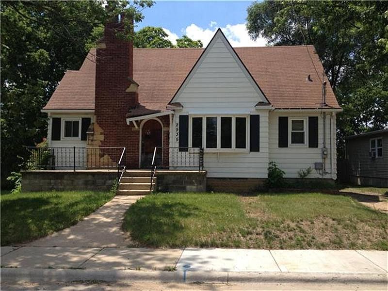 1st image of 2935 Lapey St