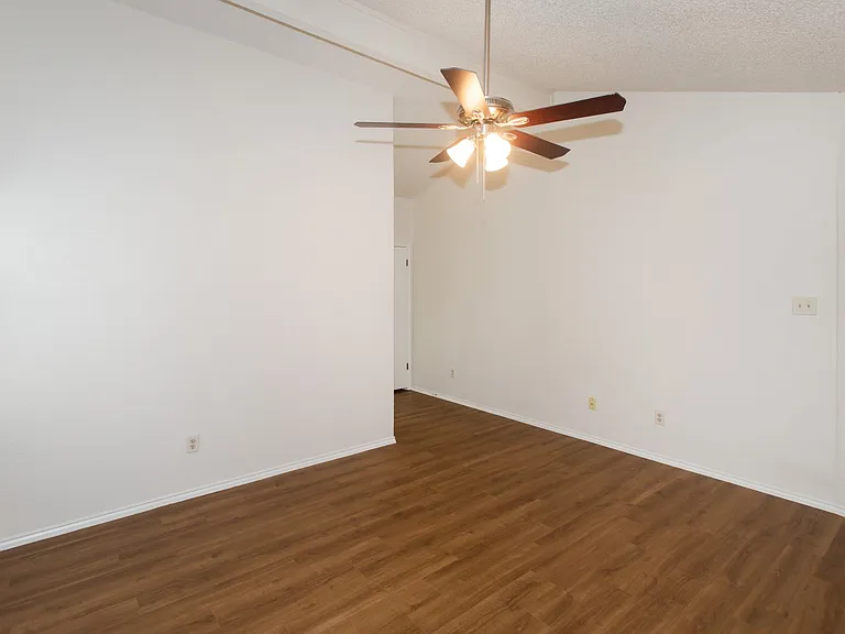 5811 Cannon Mountain Dr — Photo 20