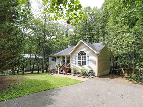 2nd image of 11 Shiloh Ct