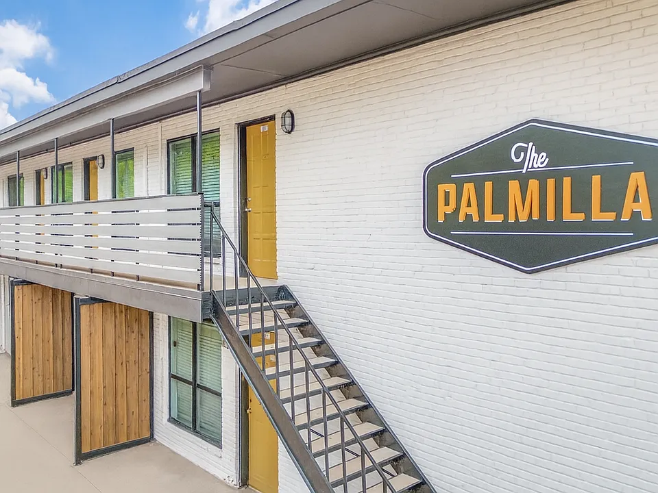 Palmilla Apartments